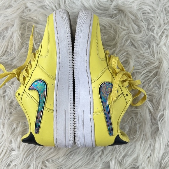 NIKE Air Force 1 Low Shoes Yellow Purse Removable Swoosh‎ Black Size 4.5Y Youth - Picture 10 of 14